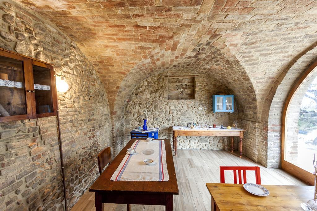Agriturismo Bio-Melampo Villa Ancarano  Exteriör bild